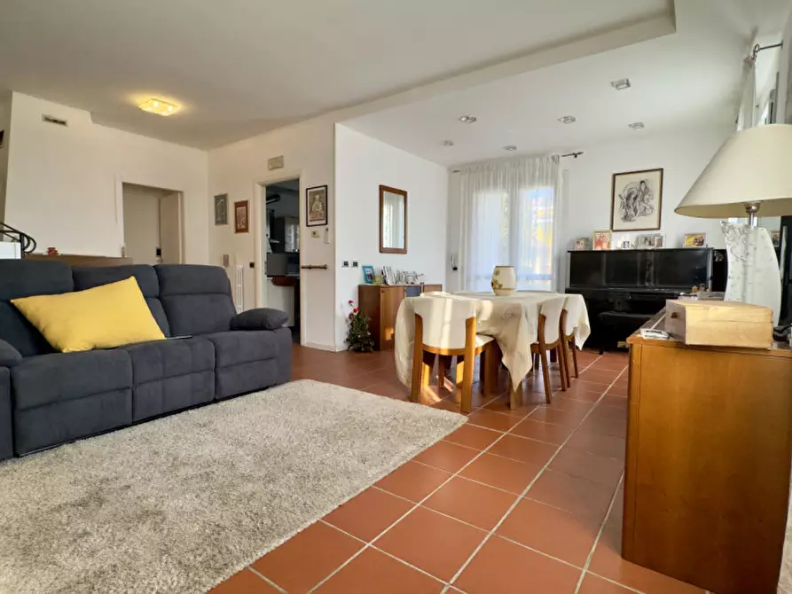 Immagine 25 di Casa bifamiliare in vendita  a Selvazzano Dentro