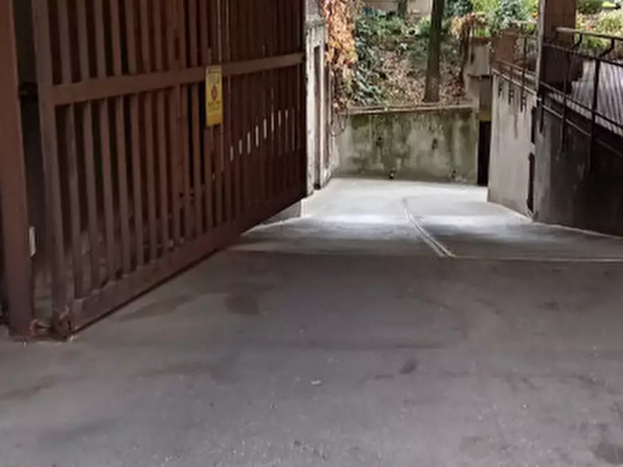Immagine 2 di Garage in affitto  in Via Giuseppe Piazzi 56 a Torino