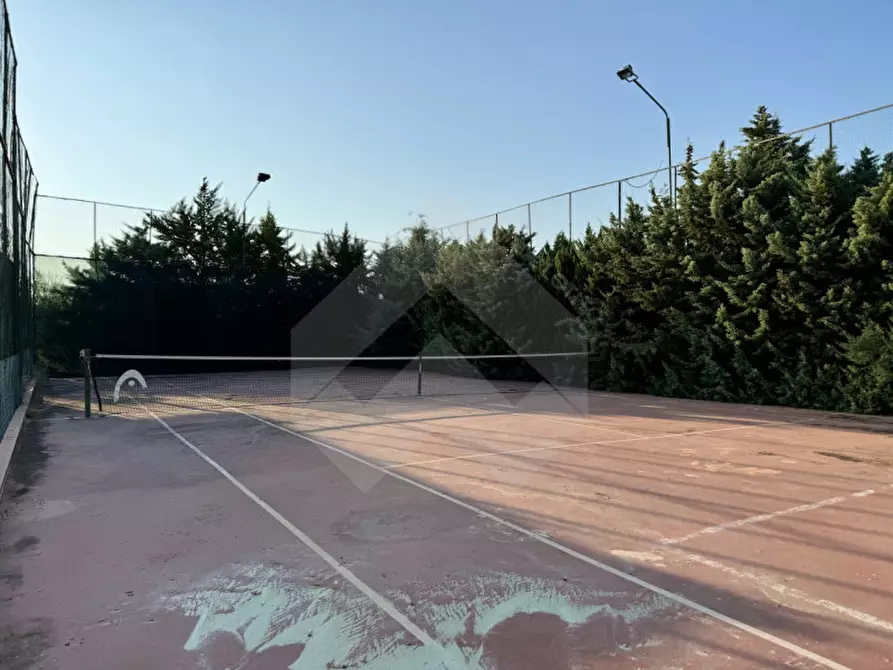 Immagine 14 di Villa in vendita  a Andria