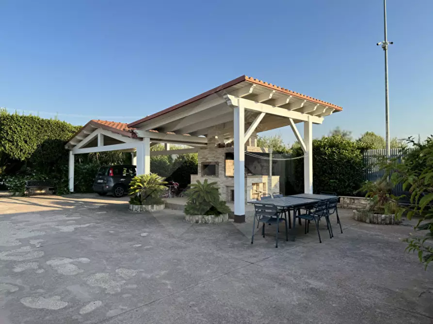 Immagine 15 di Villa in vendita  a Andria