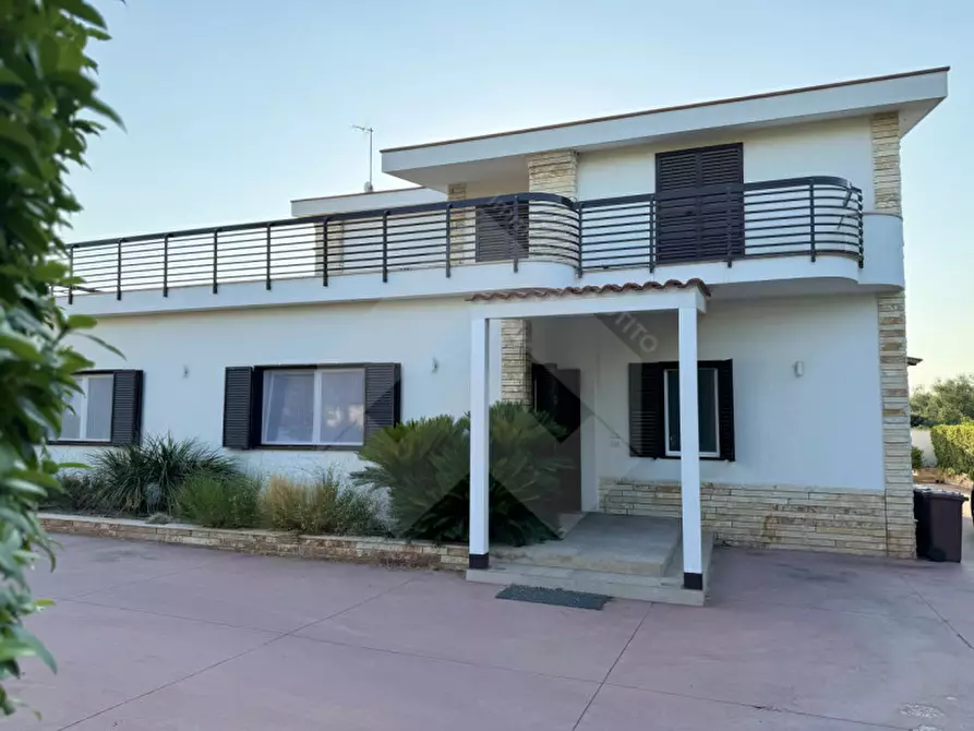 Immagine 20 di Villa in vendita  a Andria