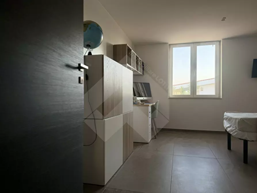 Immagine 33 di Villa in vendita  a Andria