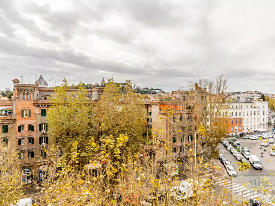 Immagine 13 di Appartamento in vendita  in Via Andrea Doria 64 a Roma