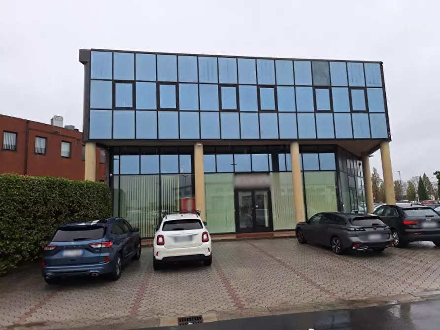 Immagine 1 di Ufficio in vendita  in Via Giosuè Carducci, 62, 56010 San Giuliano Terme PI, Italia a San Giuliano Terme