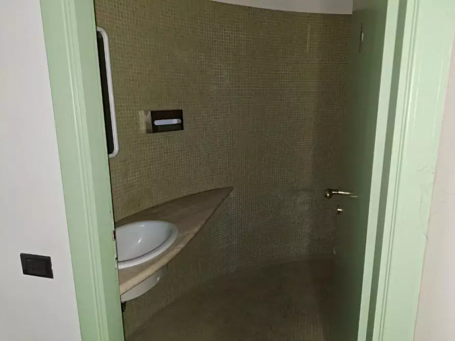 Immagine 10 di Ufficio in vendita  in Via Giosuè Carducci, 62, 56010 San Giuliano Terme PI, Italia a San Giuliano Terme
