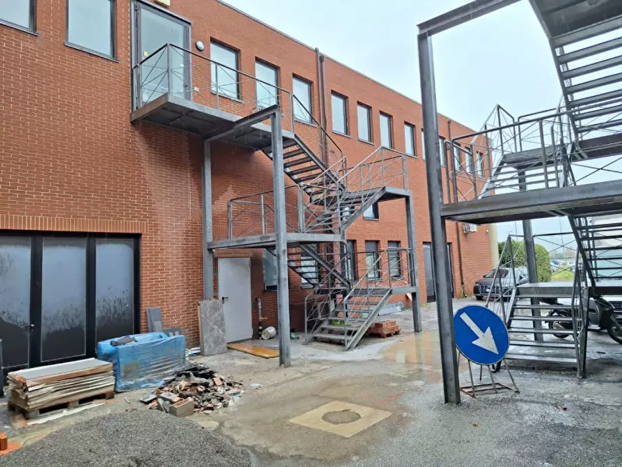 Immagine 17 di Ufficio in vendita  in Via Giosuè Carducci, 62, 56010 San Giuliano Terme PI, Italia a San Giuliano Terme