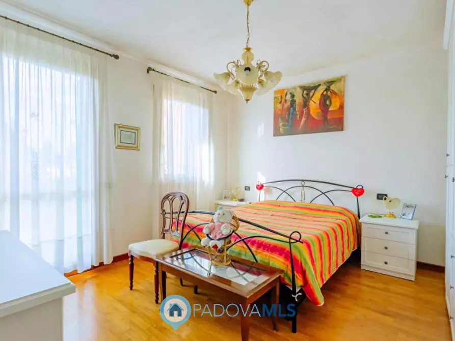 Immagine 15 di Casa trifamiliare in vendita  in Via Pietra a Agna