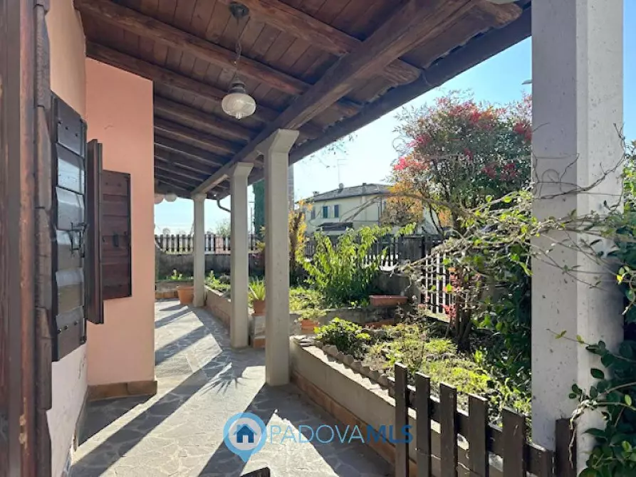 Immagine 1 di Casa bifamiliare in vendita  in Via Rudella a Vigonza