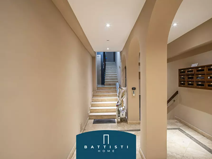 Immagine 27 di Appartamento in affitto  in Via Umbria a Roma