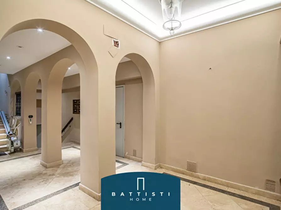 Immagine 28 di Appartamento in affitto  in Via Umbria a Roma