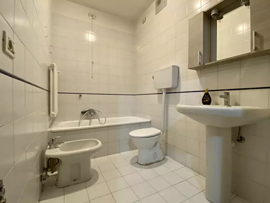 Immagine 6 di Appartamento in vendita  in Viale San Lazzaro, 108 a Vicenza