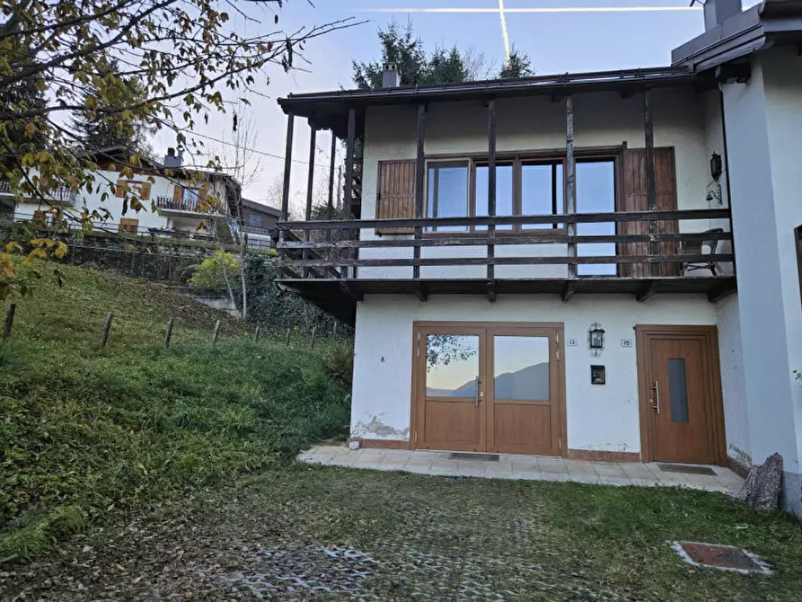 Immagine 2 di Villetta a schiera in vendita  in Località Bonetei a Dimaro Folgarida