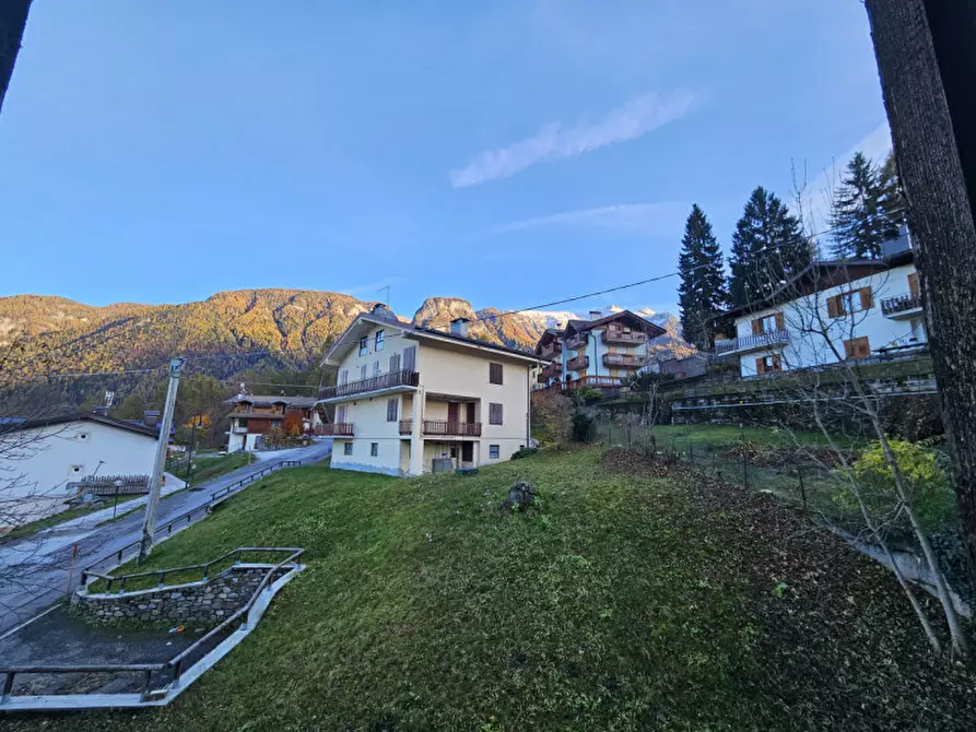 Immagine 14 di Villetta a schiera in vendita  in Località Bonetei a Dimaro Folgarida