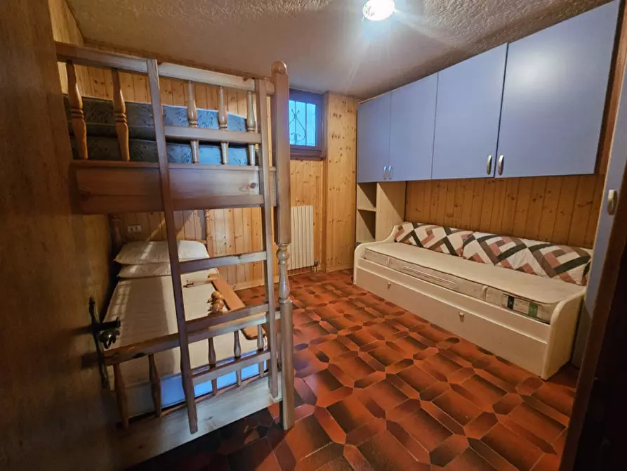 Immagine 25 di Villetta a schiera in vendita  in Località Bonetei a Dimaro Folgarida