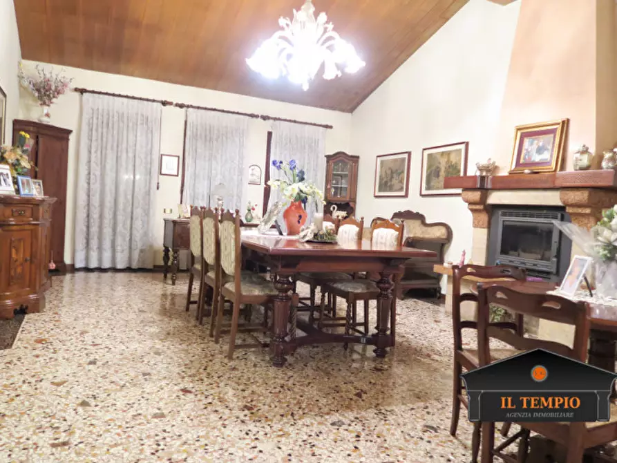 Immagine 5 di Casa indipendente in vendita  in Via stradone a Torri Di Quartesolo