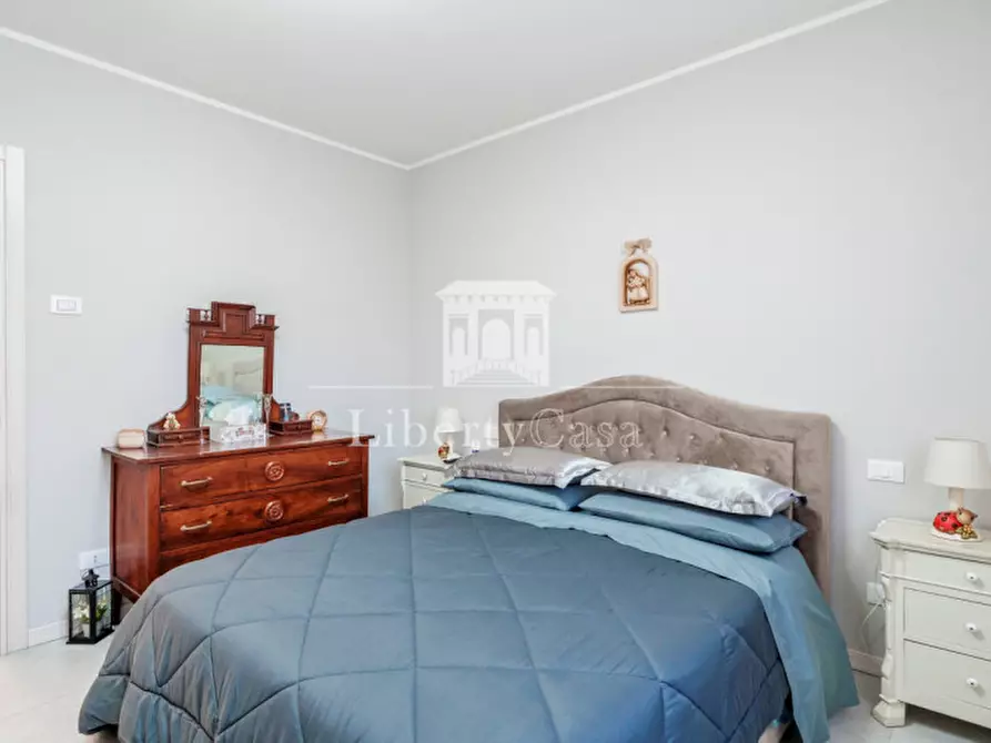 Immagine 12 di Villa in vendita  in Via Provinciale a Roè Volciano