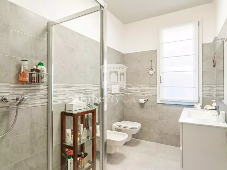 Immagine 15 di Villa in vendita  in Via Provinciale a Roè Volciano