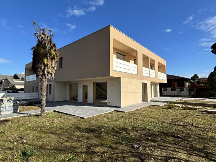 Immagine 12 di Casa trifamiliare in vendita  a Selvazzano Dentro