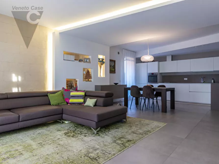 Immagine 7 di Casa quadrifamiliare in vendita  a Legnaro