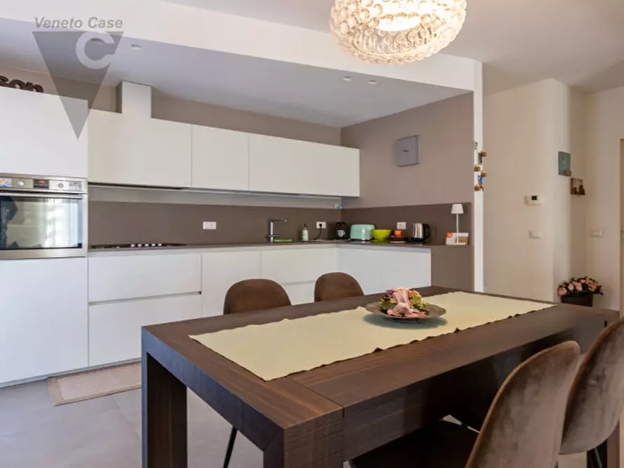 Immagine 10 di Casa quadrifamiliare in vendita  a Legnaro