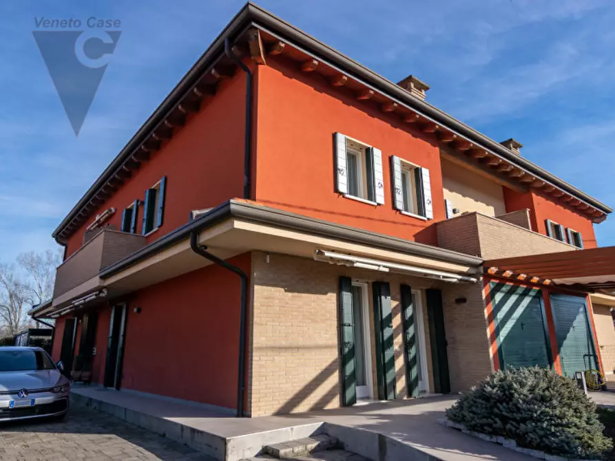 Immagine 11 di Casa quadrifamiliare in vendita  a Legnaro