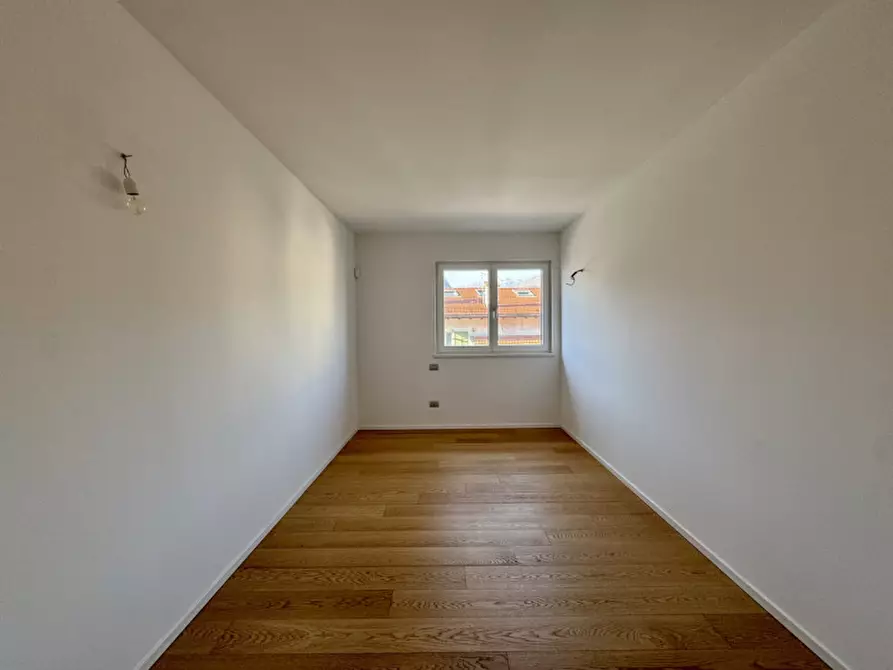 Immagine 13 di Appartamento in vendita  in Via Luigi de Campi 7 a Trento