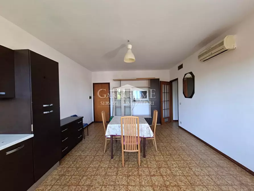 Immagine 1 di Appartamento in affitto  in Via Lorenzini a Desenzano Del Garda