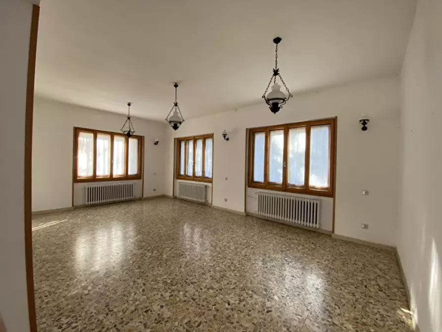 Immagine 3 di Palazzo in vendita  in Via Ligonto,3 a Auronzo Di Cadore