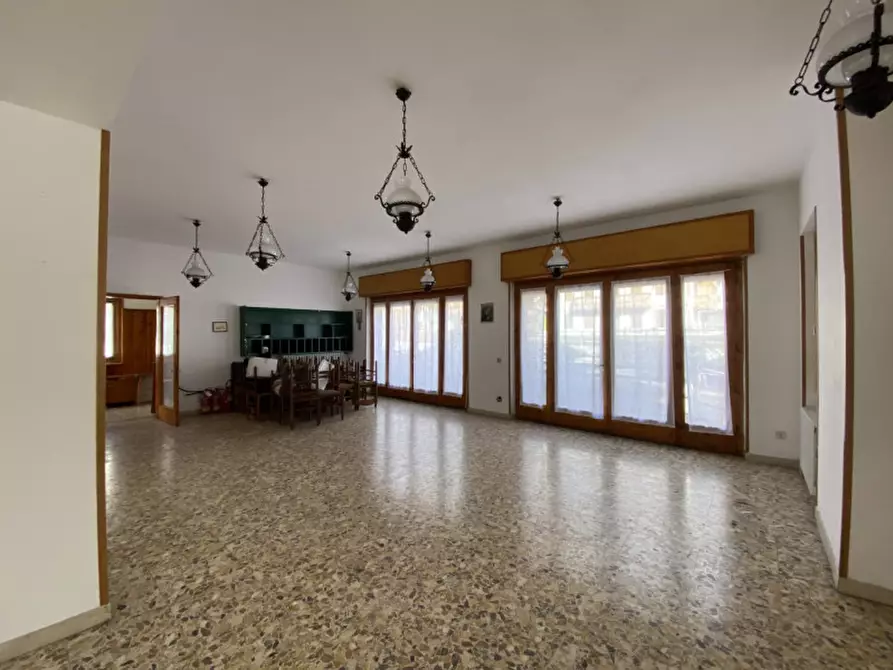 Immagine 5 di Palazzo in vendita  in Via Ligonto,3 a Auronzo Di Cadore