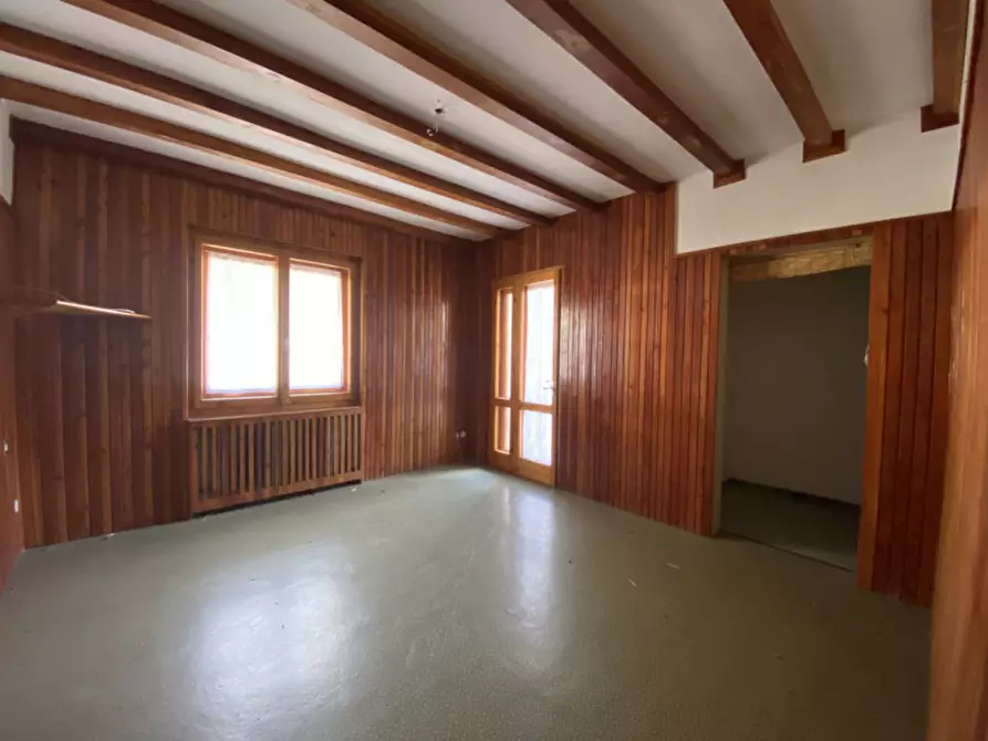 Immagine 11 di Palazzo in vendita  in Via Ligonto,3 a Auronzo Di Cadore