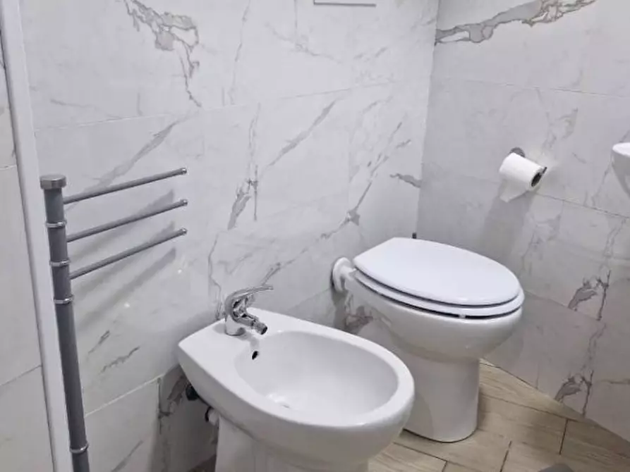 Immagine 5 di Appartamento in affitto  in Via fabrizio pignatelli 1 a Napoli