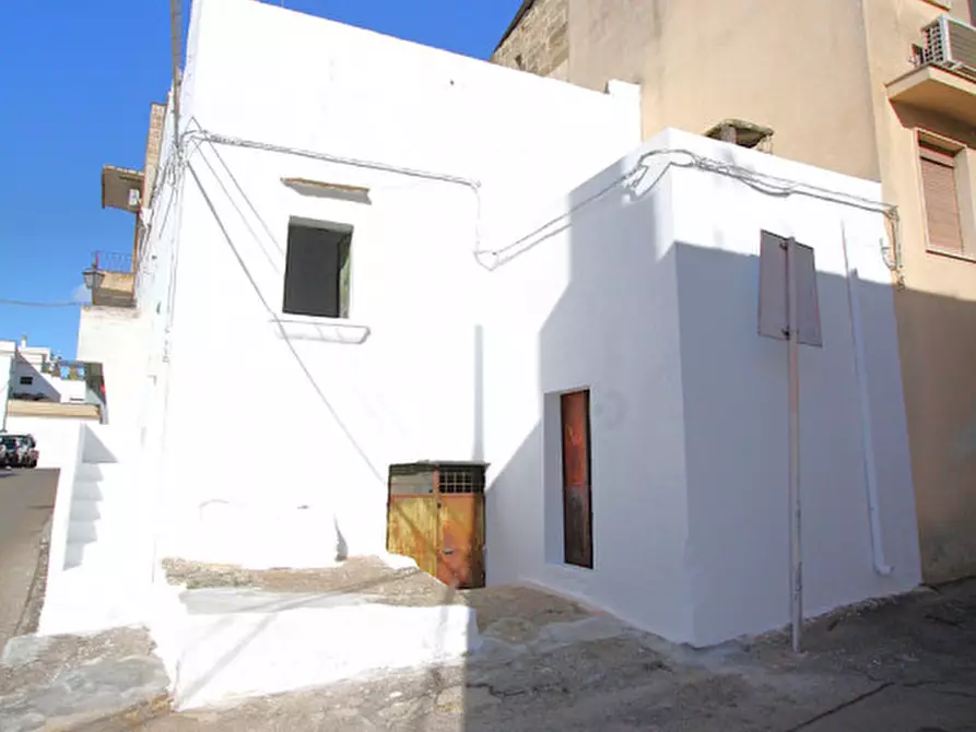 Immagine 2 di Casa indipendente in vendita  in Via Immacolata a Matino