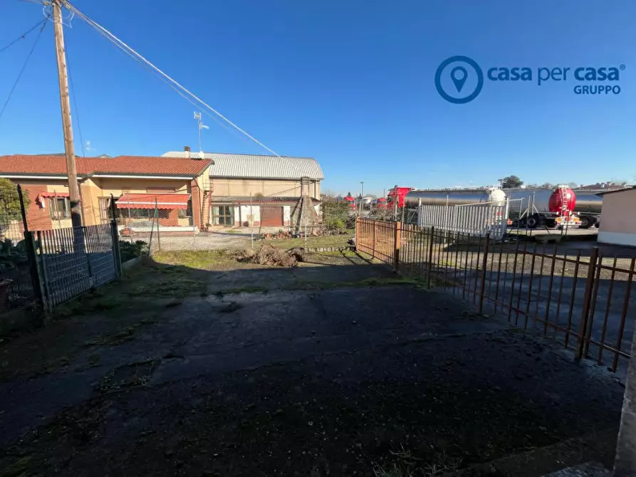 Immagine 17 di Villetta a schiera in vendita  in Via fossamana a San Giorgio Di Mantova