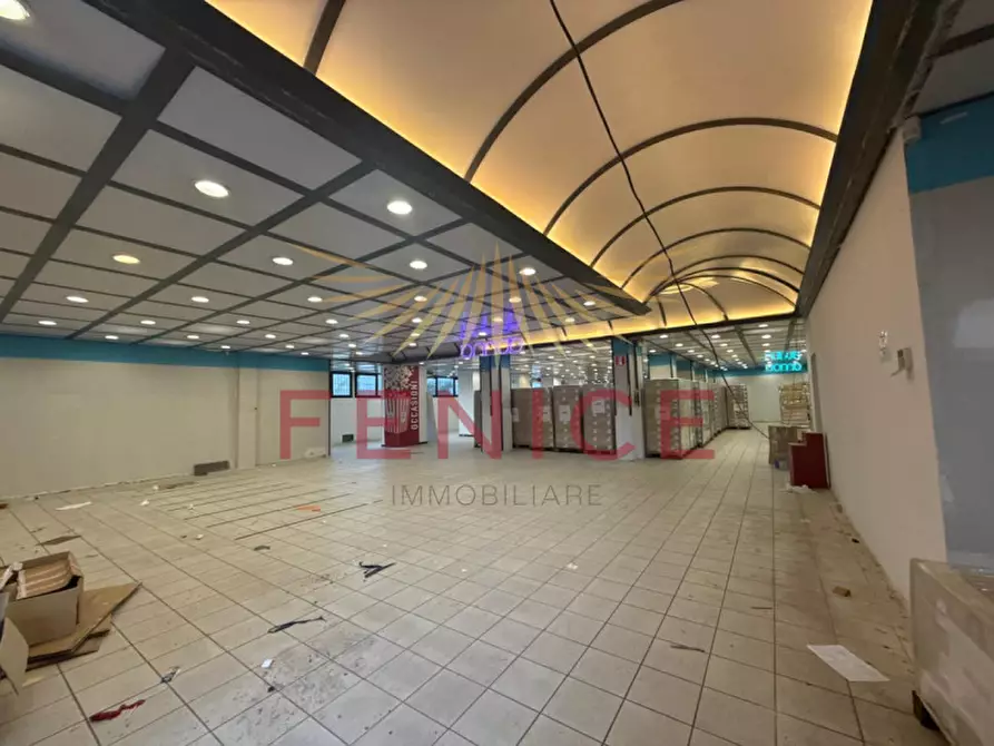 Immagine 5 di Magazzino in vendita  in Via Cal Piccole a Montebelluna