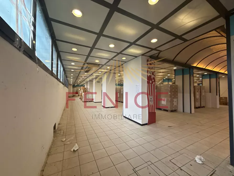 Immagine 8 di Magazzino in vendita  in Via Cal Piccole a Montebelluna