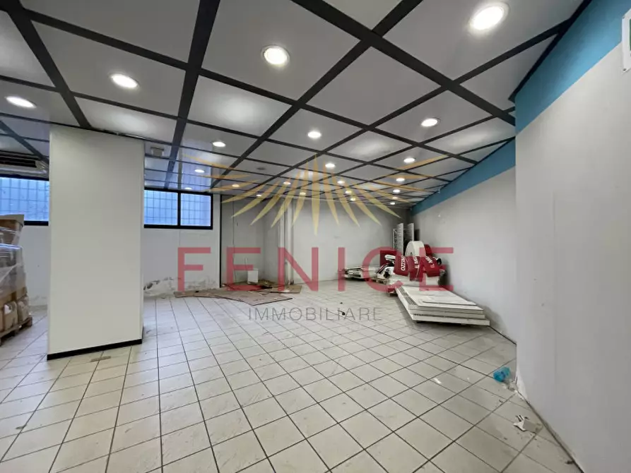 Immagine 10 di Magazzino in vendita  in Via Cal Piccole a Montebelluna