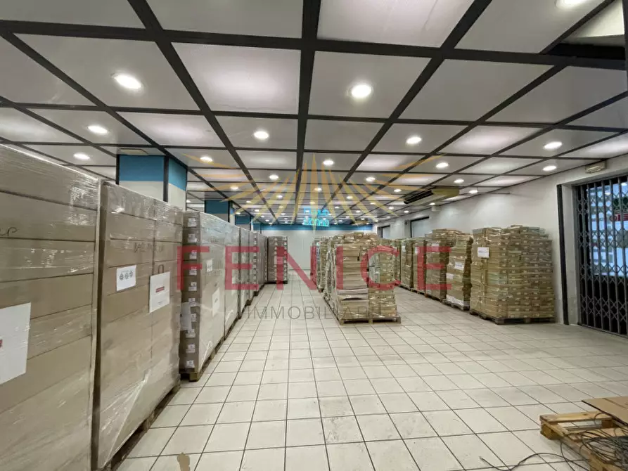 Immagine 20 di Magazzino in vendita  in Via Cal Piccole a Montebelluna
