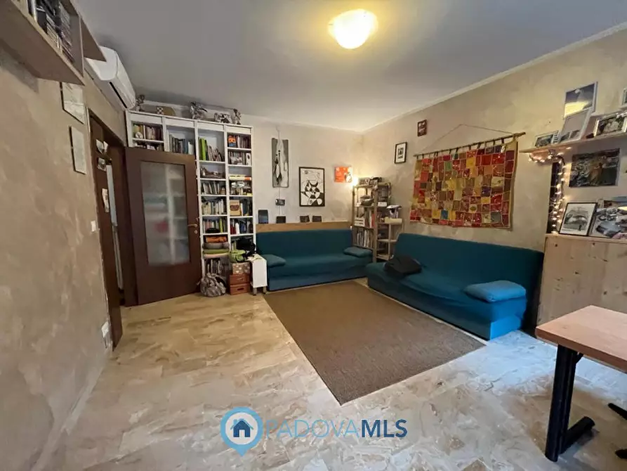 Immagine 2 di Appartamento in vendita  in Via Donato Bramante 1 a Padova