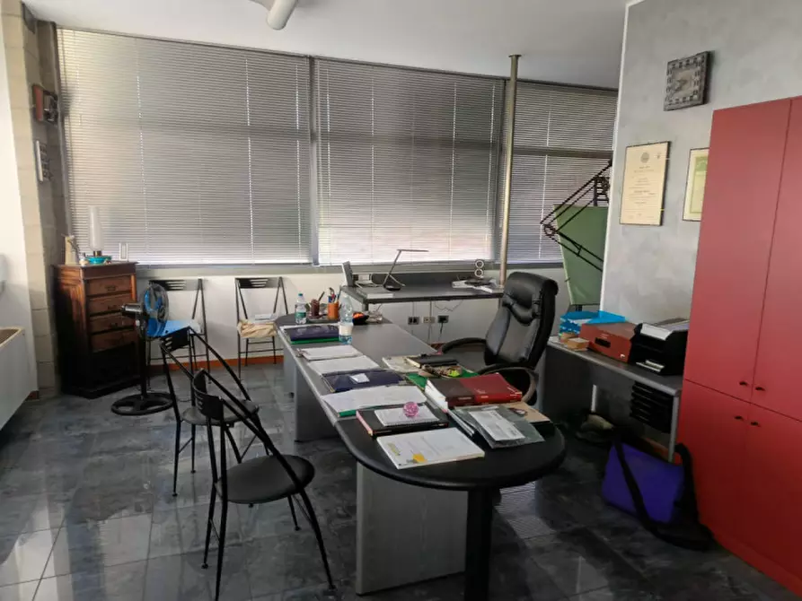 Immagine 8 di Ufficio in vendita  in Strada Valenza 4 L/bis a Casale Monferrato