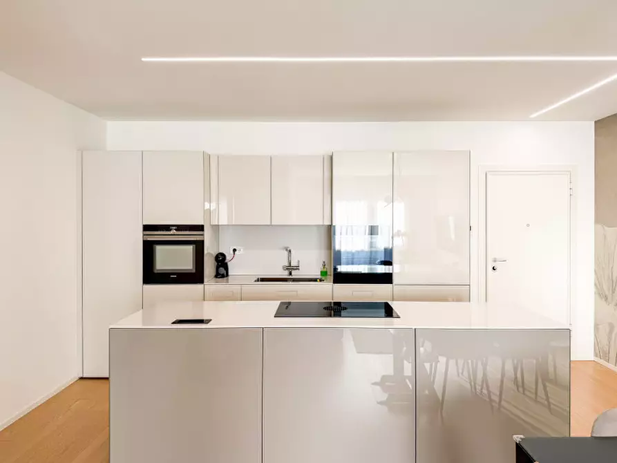 Immagine 3 di Appartamento in vendita  in Via Ugo Foscolo a Albignasego