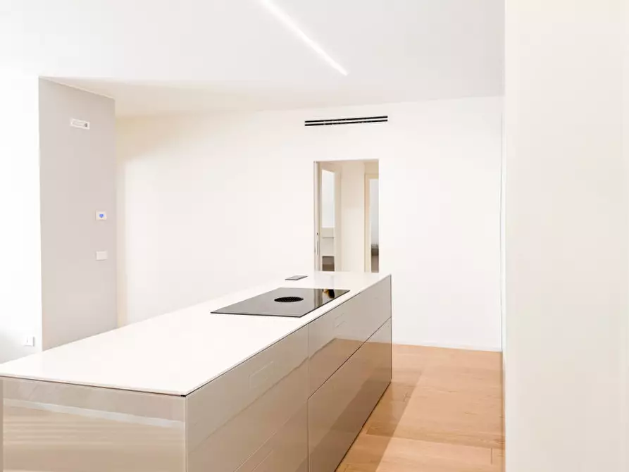 Immagine 7 di Appartamento in vendita  in Via Ugo Foscolo a Albignasego