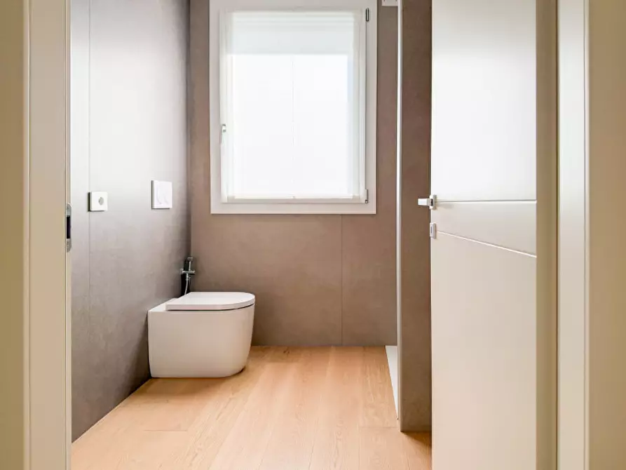 Immagine 9 di Appartamento in vendita  in Via Ugo Foscolo a Albignasego