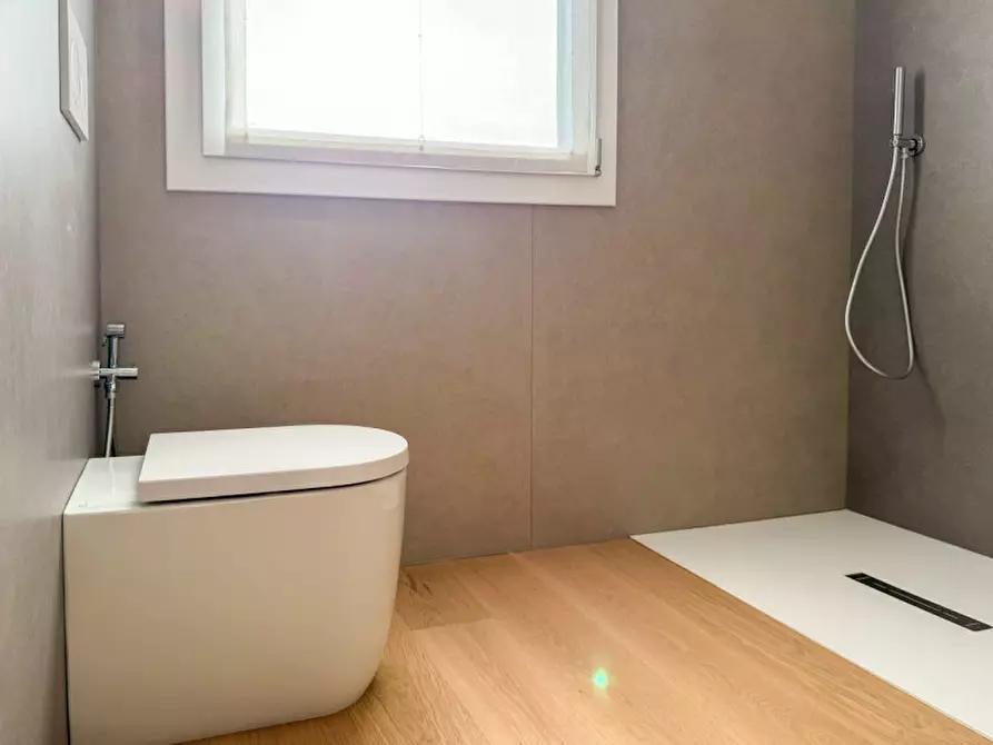 Immagine 10 di Appartamento in vendita  in Via Ugo Foscolo a Albignasego