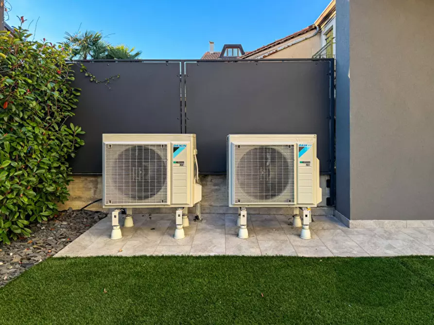 Immagine 24 di Appartamento in vendita  in Via Ugo Foscolo a Albignasego