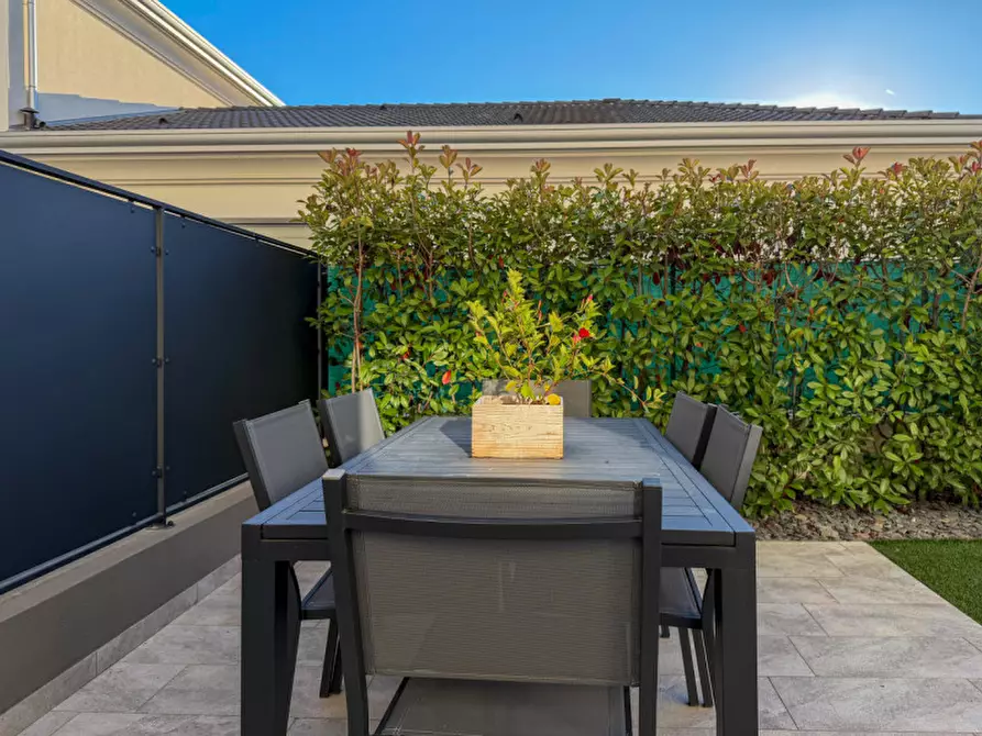 Immagine 25 di Appartamento in vendita  in Via Ugo Foscolo a Albignasego