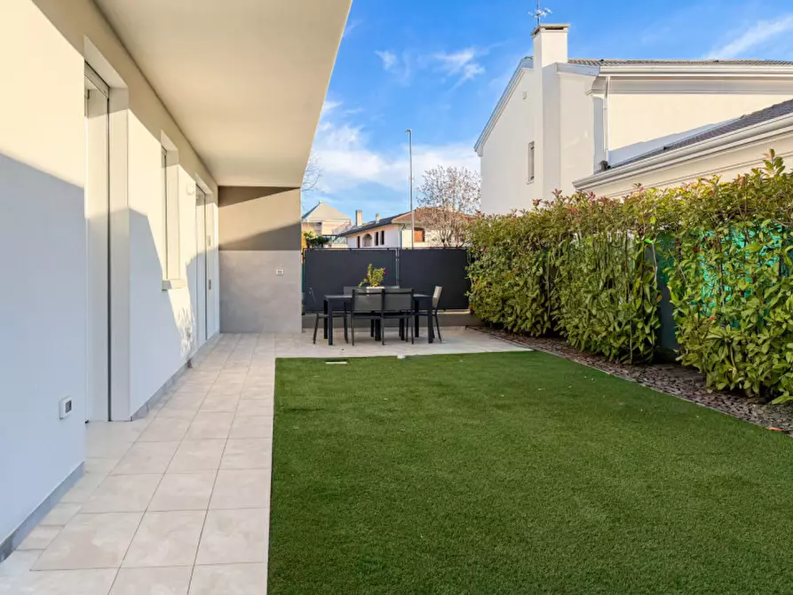 Immagine 26 di Appartamento in vendita  in Via Ugo Foscolo a Albignasego