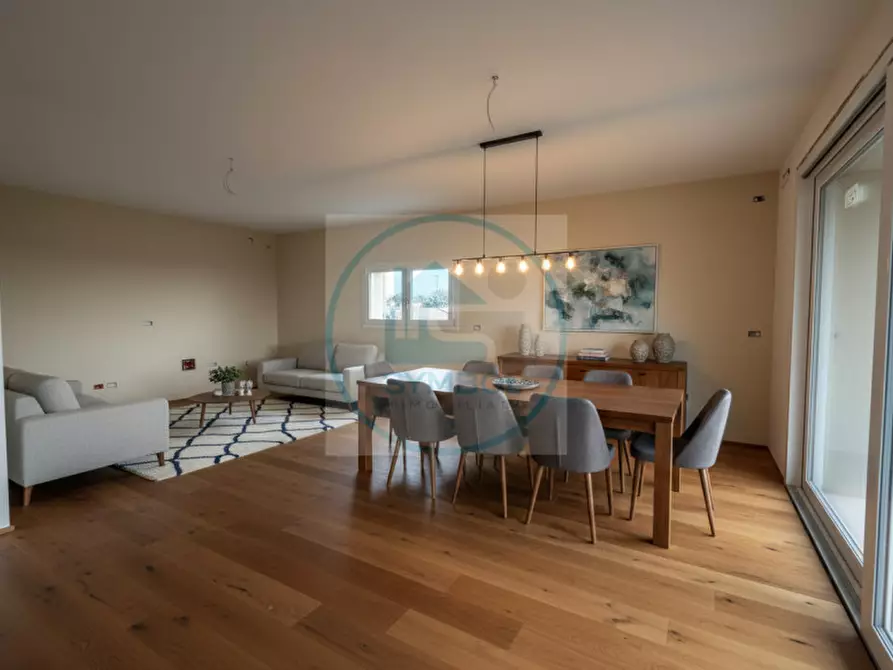 Immagine 1 di Appartamento in vendita  in Via Sant'Andrea a Noale