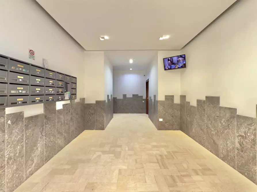 Immagine 3 di Appartamento in vendita  in VIA BENEDETTO MARCELLO a Palermo