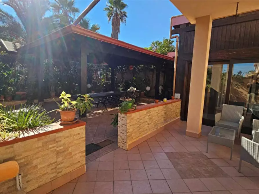 Immagine 8 di Casa bifamiliare in vendita  in Via Galileo Galilei a Isola Delle Femmine