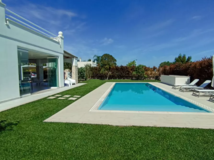 Immagine 6 di Casa bifamiliare in vendita  in Capitolo a Monopoli